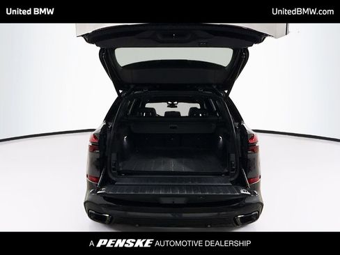 Used 2024 BMW X5 sDrive40i w/ M Sport Package RWD image 14