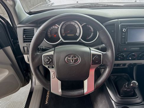 Used 2015 Toyota Tacoma 2WD Access Cab w/ Convenience Package image 12