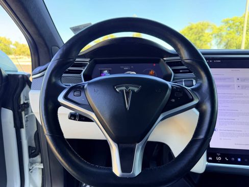 Used 2018 Tesla Model X 100D AWD/4WD image 15