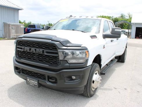 Used 2024 RAM 3500 Tradesman AWD/4WD image 3