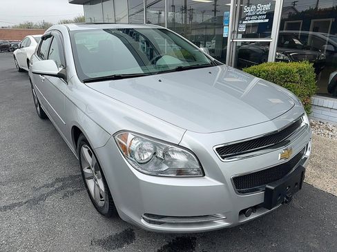 Used 2011 Chevrolet Malibu LT w/ Power Convenience Package image 2