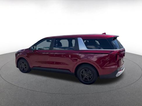 Used 2026 Kia Carnival FWD image 7