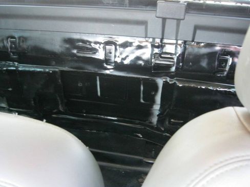 Used 2013 Chevrolet Silverado 3500 W/T AWD/4WD image 9