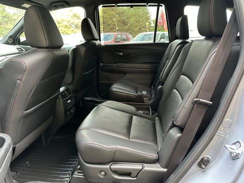 Used 2022 Honda Pilot Black Edition image 15