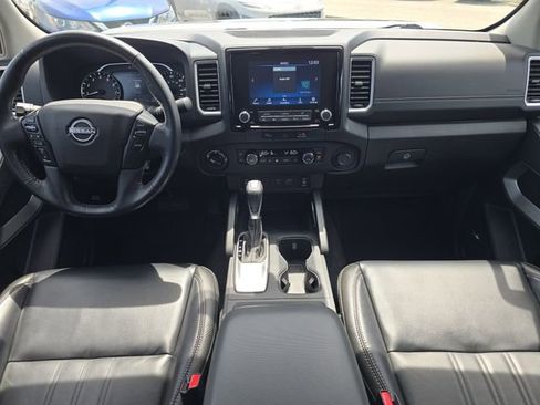 Certified 2024 Nissan Frontier SL AWD/4WD image 12