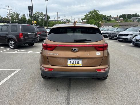 Used 2019 Kia Sportage LX AWD/4WD image 5