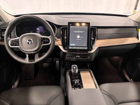 New 2026 Volvo XC90 T8 Plus w/ Protection Package Premier image 2