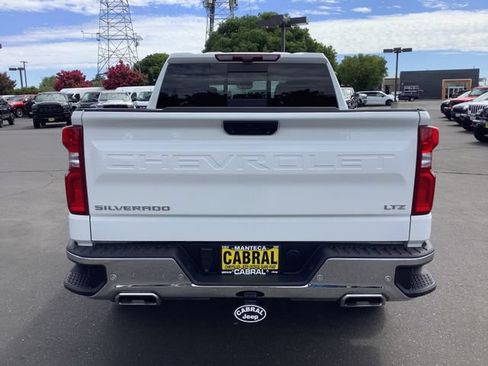 Used 2024 Chevrolet Silverado 1500 LTZ w/ LTZ Premium Package AWD/4WD image 31