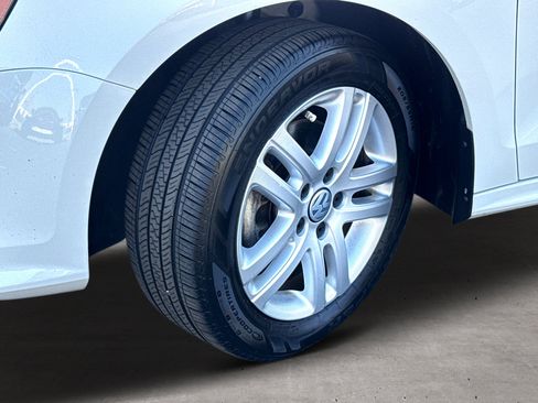 Used 2018 Volkswagen Jetta S w/ Cold Weather Package image 23