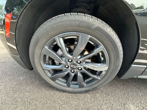 Used 2023 Chevrolet Equinox RS FWD image 10