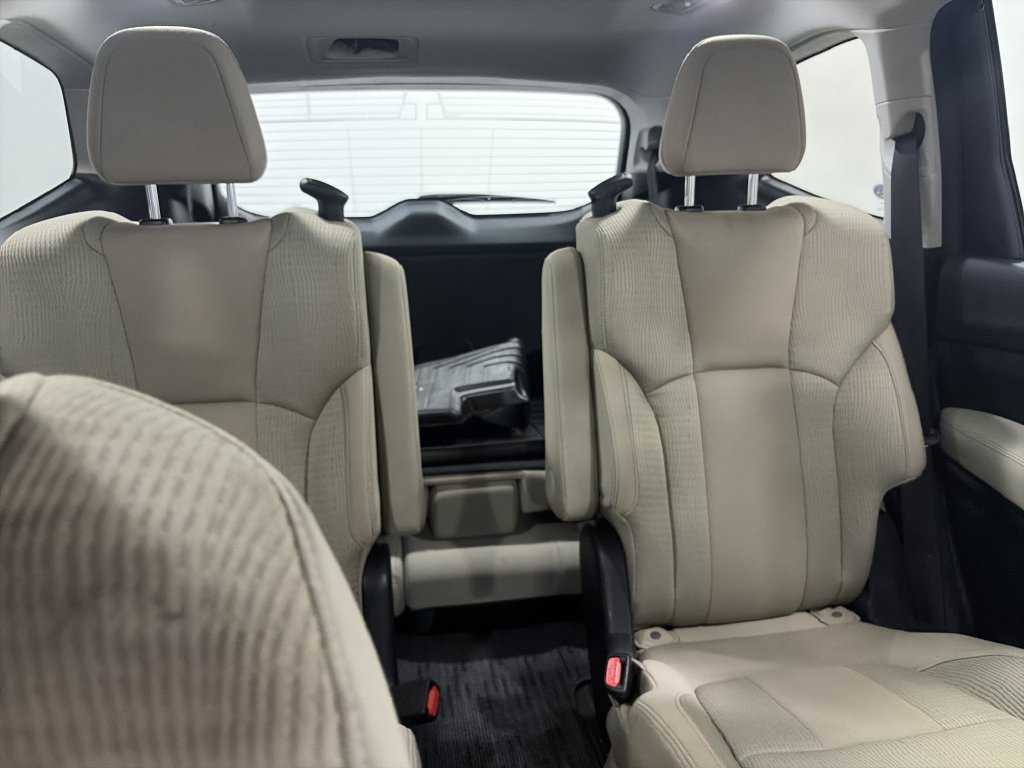 Used 2023 Subaru Ascent Premium w/ Convenience Package AWD/4WD image 35