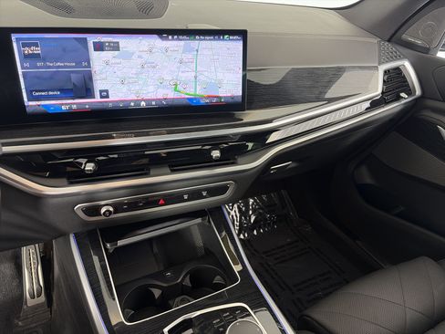 Used 2024 BMW X5 M60i w/ Parking Assistance Package AWD/4WD image 4