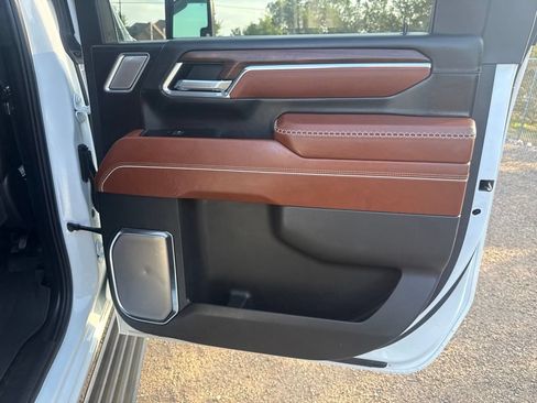 Used 2024 GMC Sierra 2500 Denali Ultimate AWD/4WD image 35