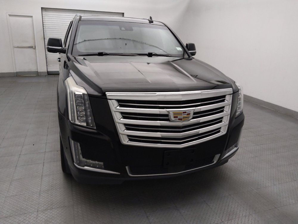 Used 2018 Cadillac Escalade Platinum RWD image 14