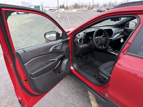 New 2026 Chevrolet Trax RS w/ Driver Confidence Package FWD image 9