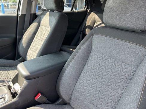 Used 2024 Chevrolet Equinox LT w/ LPO, Floor Liner Package FWD image 10