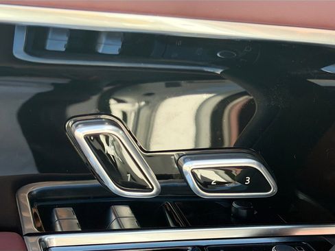 New 2026 Land Rover Range Rover SE image 24