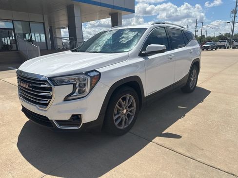 Used 2023 GMC Terrain SLT FWD image 27