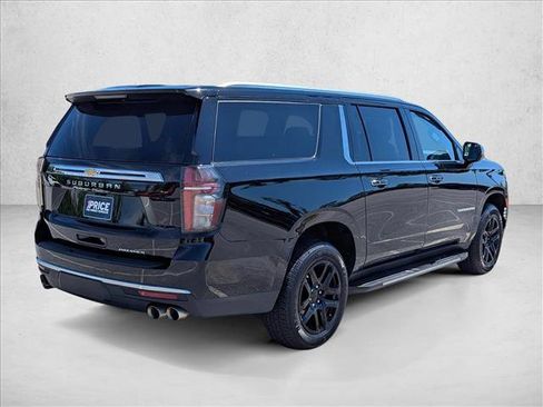 Used 2024 Chevrolet Suburban Premier AWD/4WD image 5