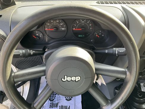 Used 2008 Jeep Wrangler X AWD/4WD image 15