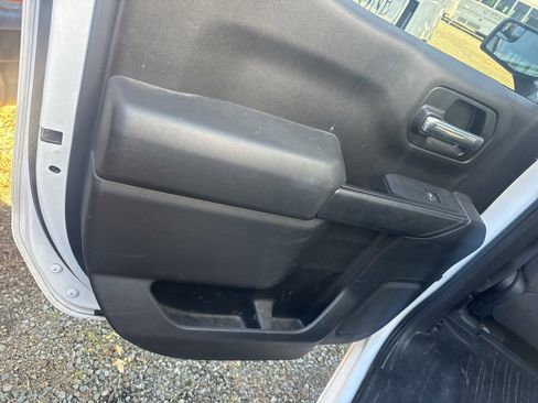 Used 2021 GMC Sierra 1500 4x4 Crew Cab w/ Sierra Value Package image 13