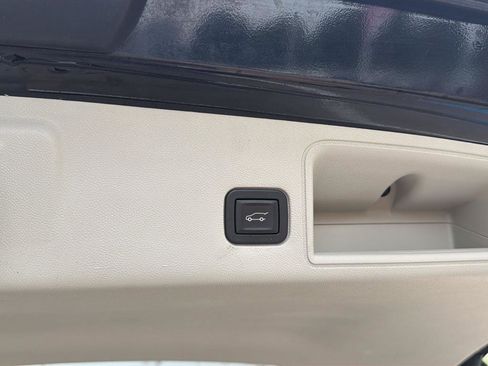Used 2019 GMC Terrain Denali w/ Advanced Safety Package FWD image 13