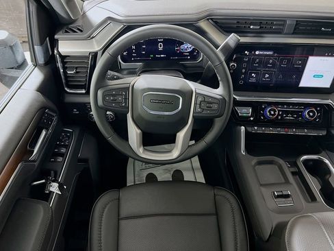 New 2026 GMC Sierra 2500 Denali w/ Denali Reserve Package image 17