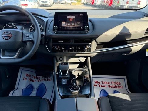 New 2026 Nissan Rogue SV image 25