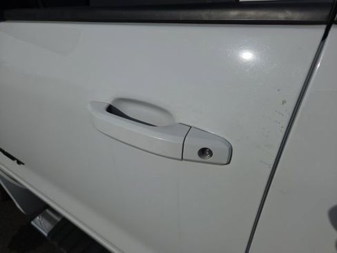 Used 2018 Chevrolet Silverado 1500 LT w/ All Star Edition image 18