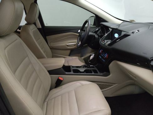 Used 2019 Ford Escape Titanium image 21