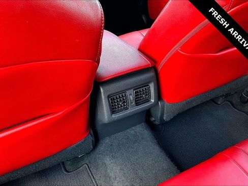 Used 2021 Toyota Camry XSE FWD image 11
