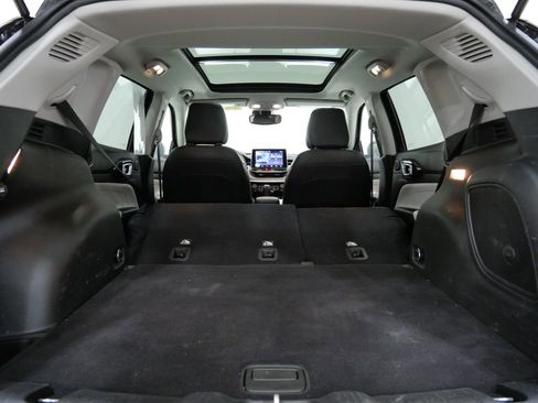 Used 2022 Jeep Compass Limited w/ Sun and Sound Group image 29