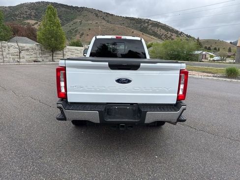 Used 2024 Ford F350 XLT AWD/4WD image 7
