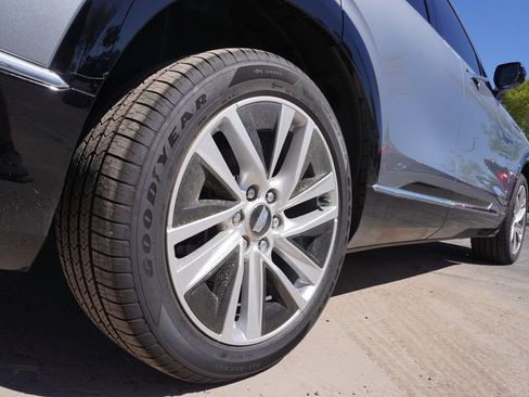 New 2026 Cadillac Vistiq Luxury AWD/4WD image 7