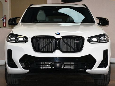 Used 2023 BMW X4 M40i AWD/4WD image 1
