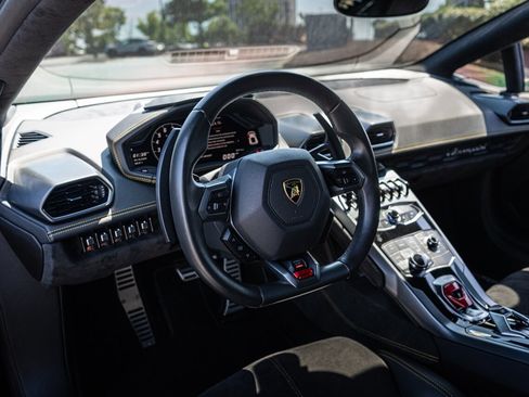 Used 2015 Lamborghini Huracan LP 610-4 AWD/4WD image 99