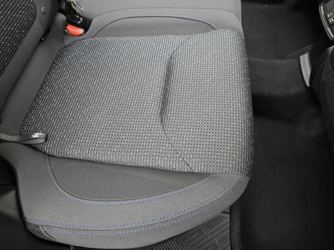 Certified 2025 Subaru Forester Premium AWD/4WD image 16