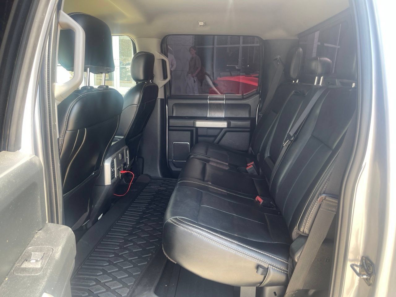 Used 2020 Ford F350 Lariat w/ Lariat Value Package AWD/4WD image 5