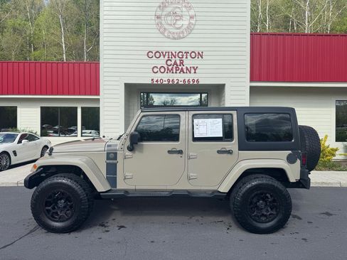 Used 2017 Jeep Wrangler Unlimited Sport AWD/4WD image 3