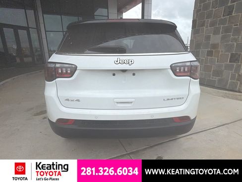 Used 2025 Jeep Compass Limited AWD/4WD image 4