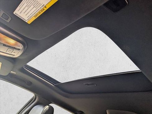 Used 2023 Dodge Durango GT RWD image 15