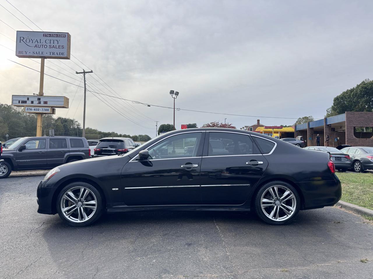 Used 2009 INFINITI M35 w/ Technology Pkg RWD image 8