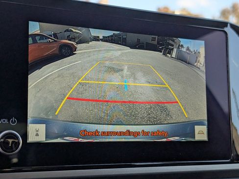 Used 2026 Toyota Camry SE image 6