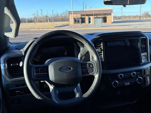 Used 2025 Ford F150 XLT w/ Equipment Group 301A Standard image 9