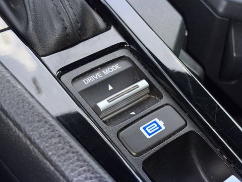 Used 2024 Honda Accord Sport image 9