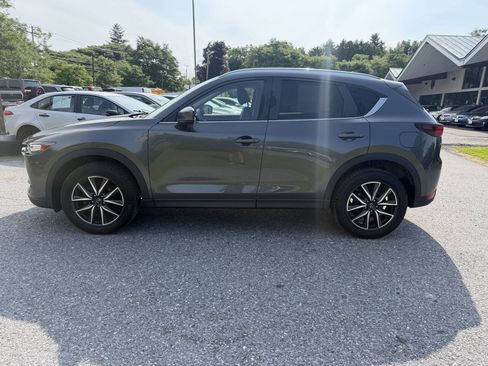 Used 2018 MAZDA CX-5 Touring w/ Preferred Equipment Package AWD/4WD image 2