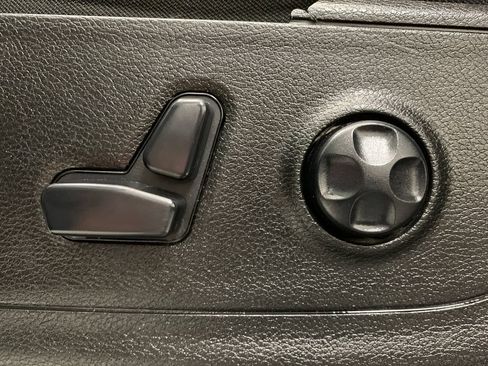 Used 2019 RAM 1500 Big Horn AWD/4WD image 18
