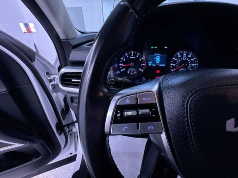 Used 2022 Kia Telluride LX AWD/4WD image 12