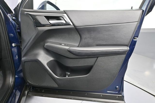 Used 2024 Mitsubishi Outlander SE AWD/4WD image 39