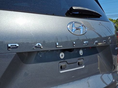 Used 2025 Hyundai Palisade SEL AWD/4WD image 32
